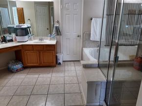 421  Roundrock Lane , Fort Worth Texas 76140