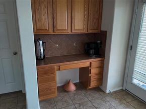 421  Roundrock Lane , Fort Worth Texas 76140
