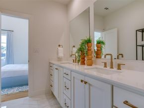 7207  Gaston Avenue  1005, Dallas Texas 75206