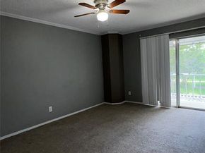 404  Hollyhill Lane  404, Denton Texas 76205