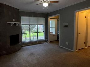 404  Hollyhill Lane  404, Denton Texas 76205