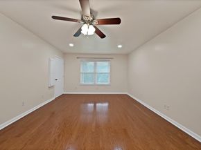 5621  Wedgworth Road , Fort Worth Texas 76133