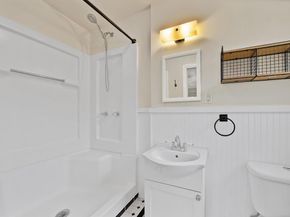5621  Wedgworth Road , Fort Worth Texas 76133