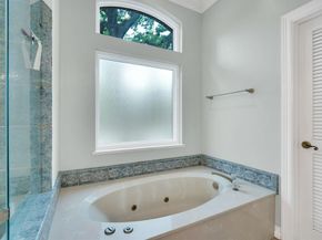 6105  Waterview Drive , Arlington Texas 76016