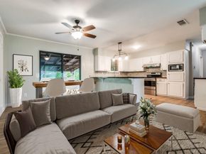 1533 E Springcrest Circle , Lancaster Texas 75134