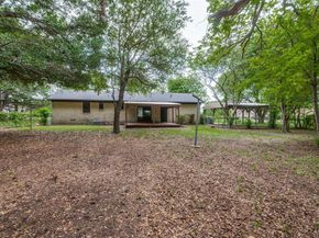 1533 E Springcrest Circle , Lancaster Texas 75134
