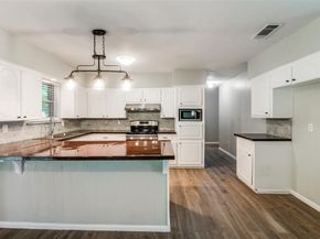 1533 E Springcrest Circle , Lancaster Texas 75134
