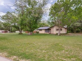 1533 E Springcrest Circle , Lancaster Texas 75134