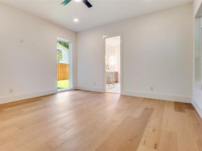 4207  Bonham Street , Dallas Texas 75229