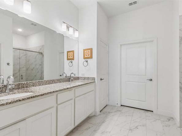 4552  Meadow Sage Street , Arlington Texas 76005