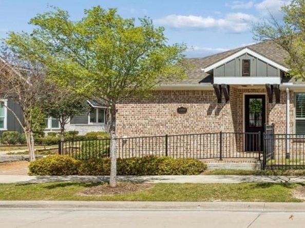 4552  Meadow Sage Street , Arlington Texas 76005