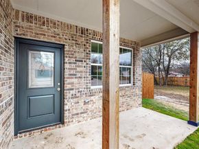 4607  Metropolitan Avenue , Dallas Texas 75210