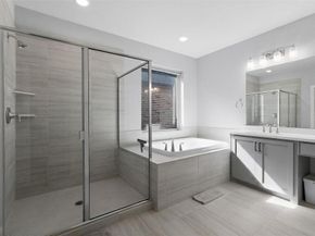 580  Courtyard Lane , Irving Texas 75039