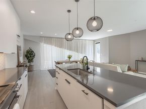 4703  Munger Avenue  101, Dallas Texas 75204