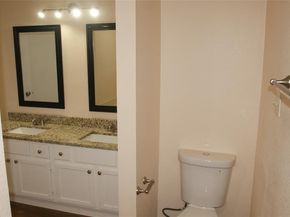 610  Squaw Creek Court , Arlington Texas 76018