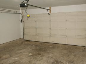 610  Squaw Creek Court , Arlington Texas 76018