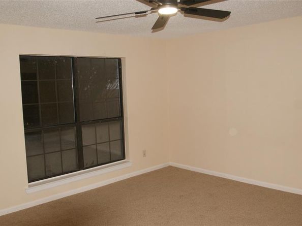 610  Squaw Creek Court , Arlington Texas 76018