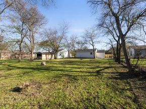 229 W Millett Drive , Dallas Texas 75232