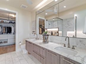 3130 N Harwood Street  1604, Dallas Texas 75201