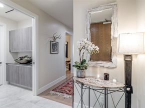 3130 N Harwood Street  1604, Dallas Texas 75201