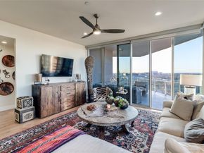 3130 N Harwood Street  1604, Dallas Texas 75201