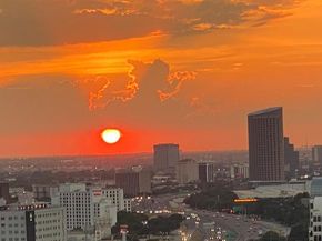 3130 N Harwood Street  1604, Dallas Texas 75201