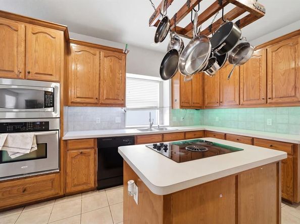 8641  Shadow Trace Drive , Fort Worth Texas 76244
