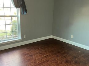 824  Johnston Lane , Cedar Hill Texas 75104