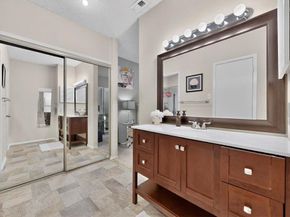 5981  Arapaho Road  1006, Dallas Texas 75248