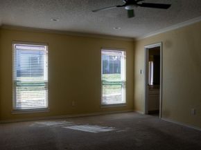 1800  High Vista Court , Fort Worth Texas 76112