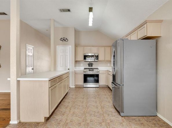 9881  Cambridge Drive , Frisco Texas 75035
