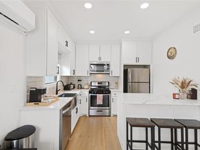 4706  Victor Street , Dallas Texas 75246