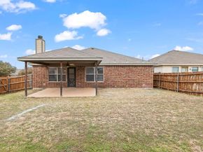 1037  Castle Top Drive , Fort Worth Texas 76052