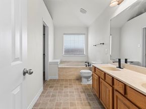 1037  Castle Top Drive , Fort Worth Texas 76052