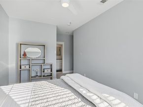 3926  Holland Avenue  102, Dallas Texas 75219