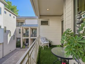 3926  Holland Avenue  102, Dallas Texas 75219