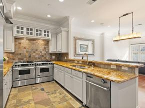 2214  Worthington Street , Dallas Texas 75204