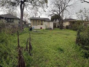 1306 E Waco Avenue , Dallas Texas 75216