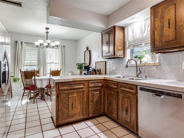 5433  Barcelona Drive , Garland Texas 75043