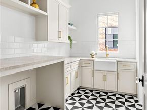 9826  Mixon Drive , Dallas Texas 75220