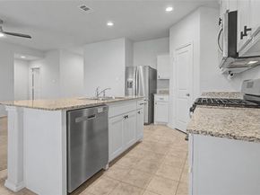 724  Basteen Lane , Justin Texas 76247