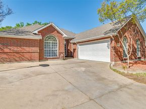 5444  Yellowstone Trail , Fort Worth Texas 76137