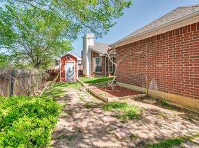 5444  Yellowstone Trail , Fort Worth Texas 76137