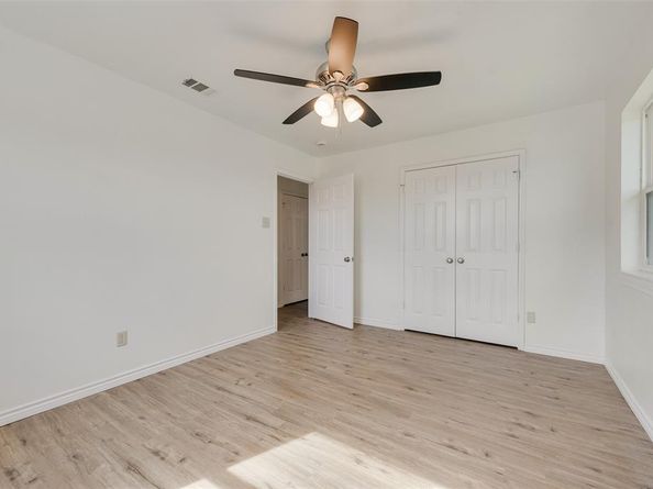 4250  Mehalia Drive , Dallas Texas 75241
