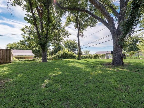 4250  Mehalia Drive , Dallas Texas 75241