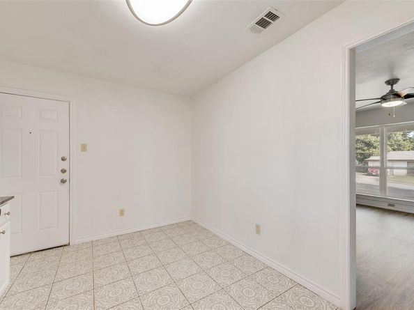 4250  Mehalia Drive , Dallas Texas 75241