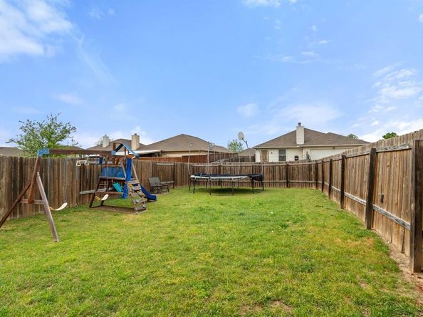 9831  Whistler Drive , Dallas Texas 75217