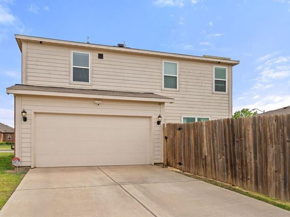9831  Whistler Drive , Dallas Texas 75217