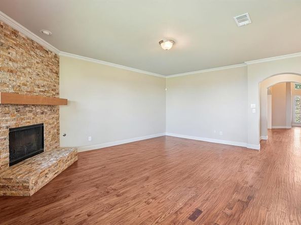 1016  Pelican Drive , Frisco Texas 75033