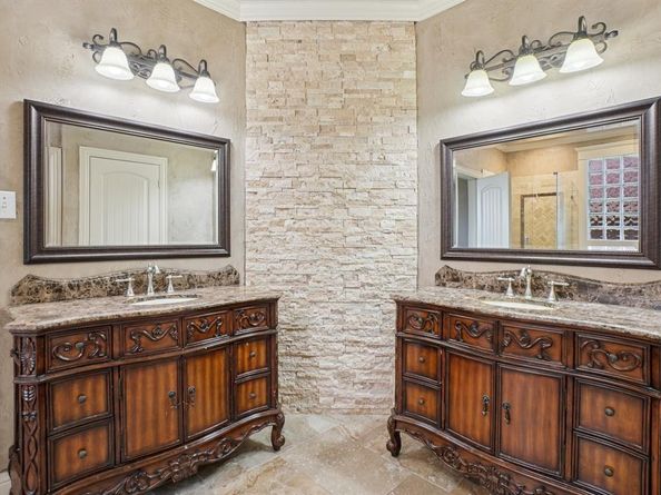 1016  Pelican Drive , Frisco Texas 75033